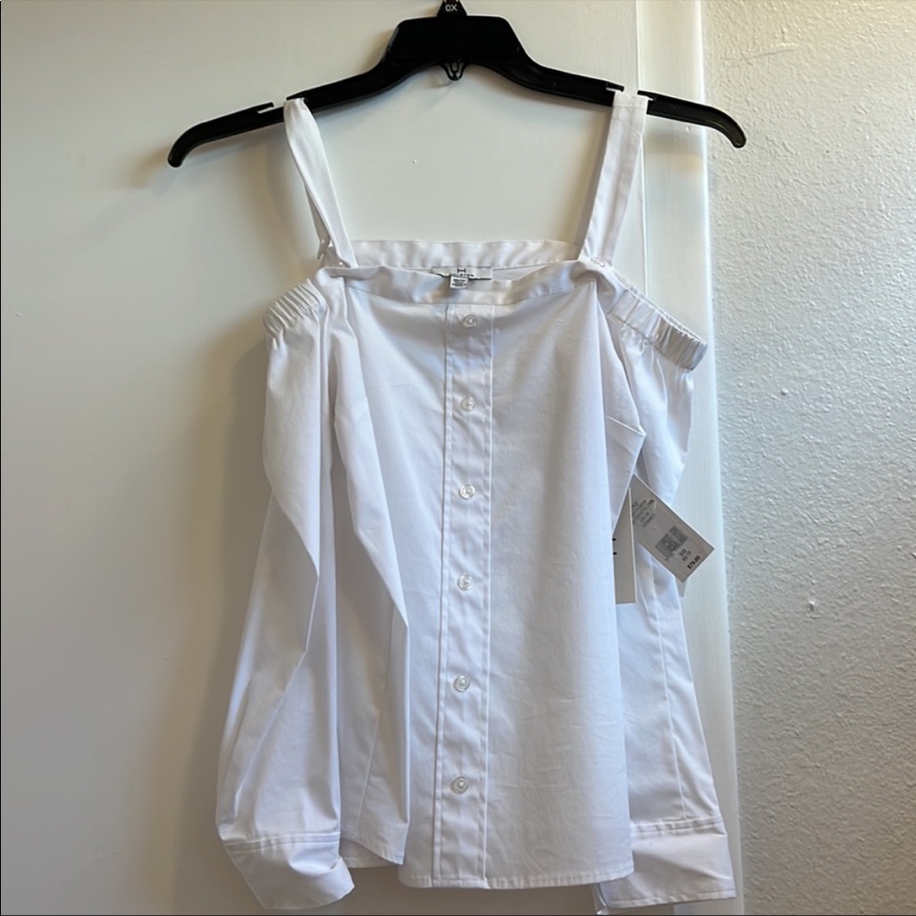 Halston. New. Beatiful. Blouse